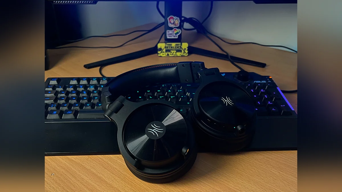 OneOdio Studio Max 2 в игровом сетапе