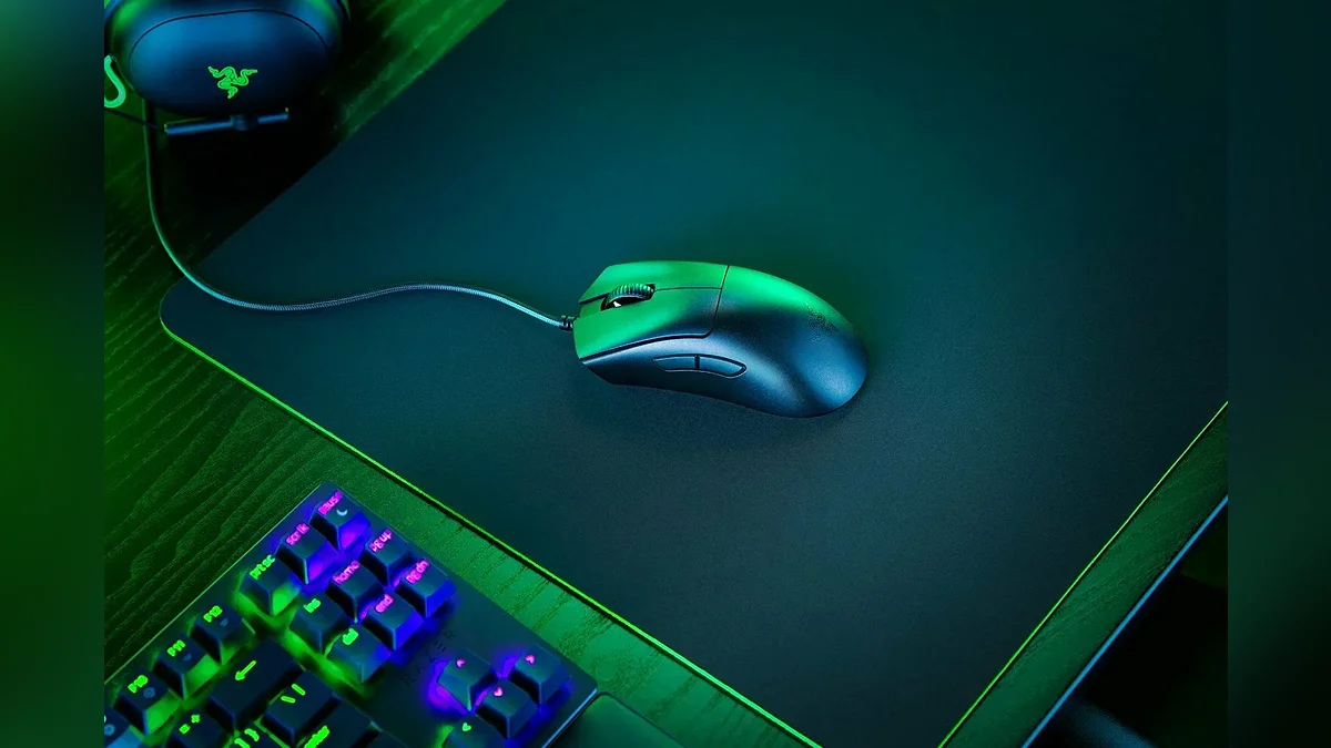 Razer DeathAdder V3 Wired — одна из лучших эргономичных игровых мышей для шутеров